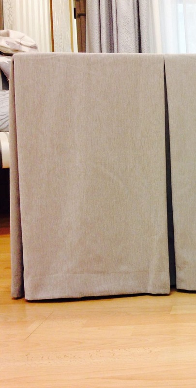 detalle tabla falda para mesa camilla